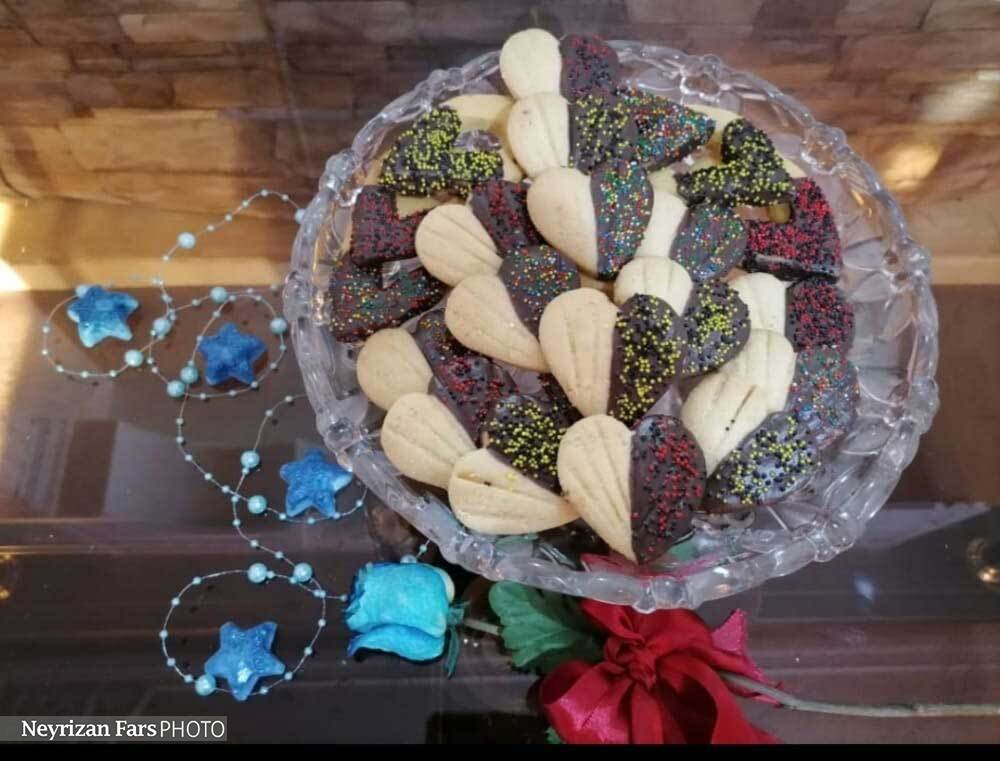 شیرینی کاسترد