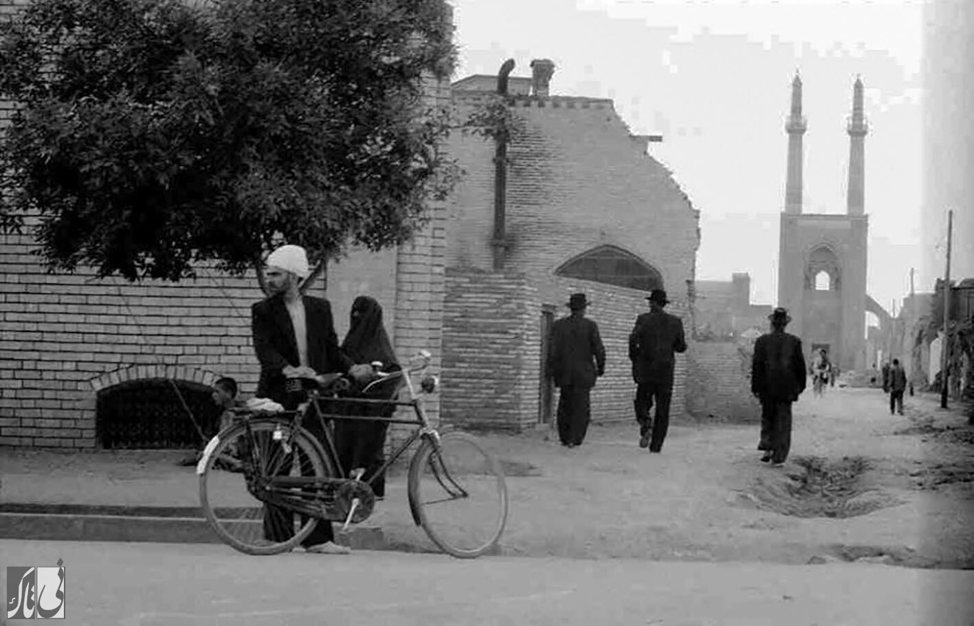 زری و فخر رازی