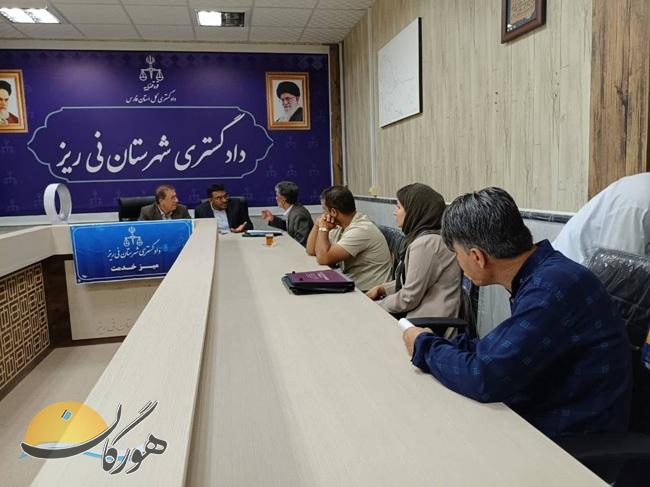 برگزاری میز خدمت قضایی با حضور معاون قضایی رئیس‌کل دادگستری فارس در نی‌ریز