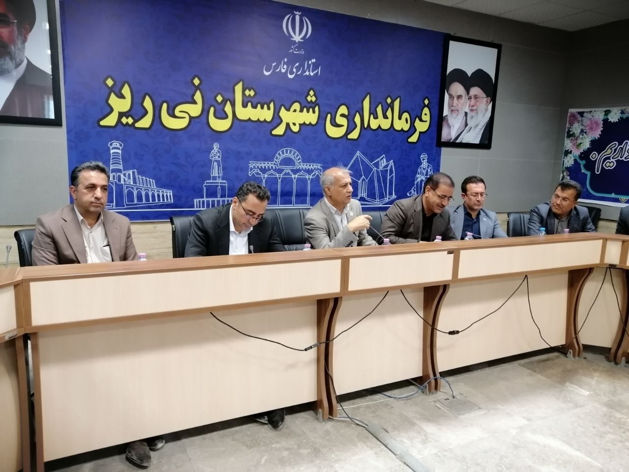 دیدار معاون وزیر با متقاضیان بلاتکلیف مسکن ملی نی‌ریز