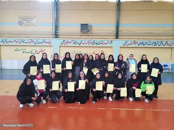 طناب&zwnj;زنی متوسطه دوم 