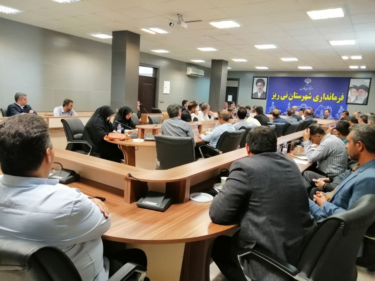 دیدار معاون وزیر با متقاضیان بلاتکلیف مسکن ملی نی‌ریز