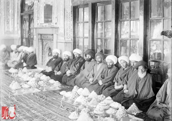 تعدادی از مهمانان عروسی
