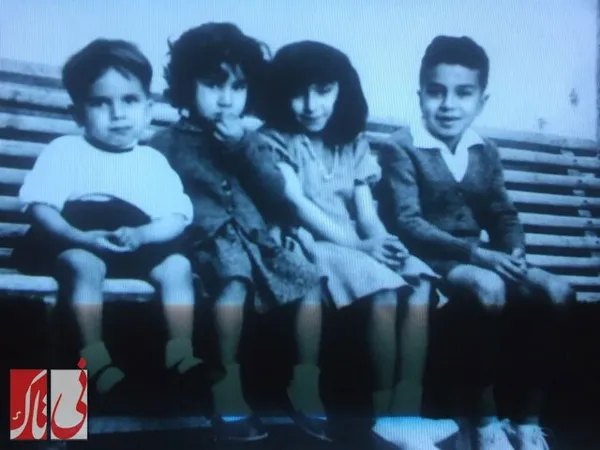 از راست؛ خسرو، پروانه، مینا و پرویز، ۱۳۳۹ تهران